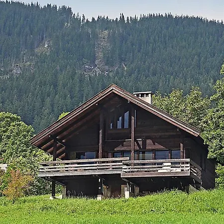 Sleeps 8 Wifi 別荘